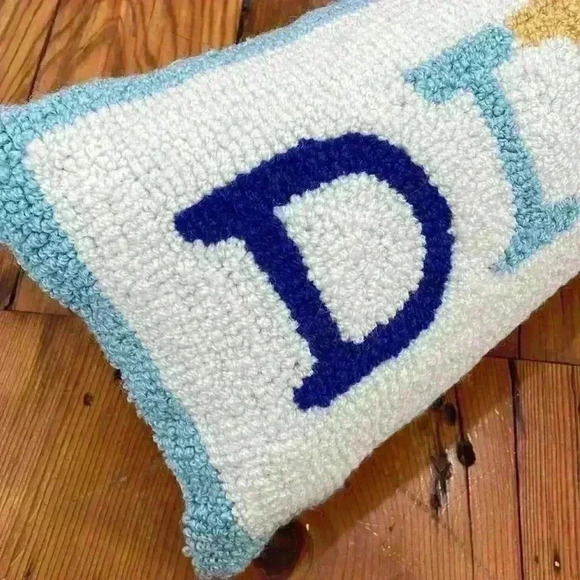 Peking Handicraft, Inc. Hook Throw Pillow Dive In Beach Pool Decoration NWT - Picture 2 of 12